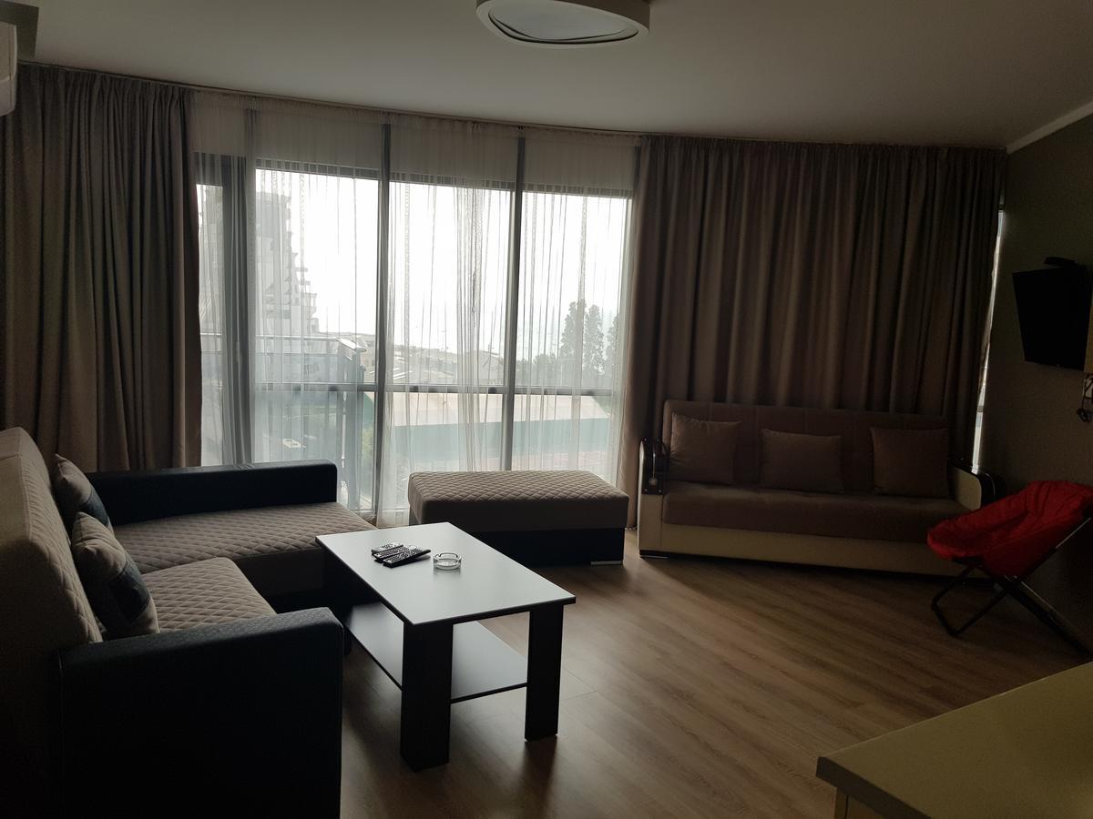 Aparthotel Viva Blue Batumi Exterior foto
