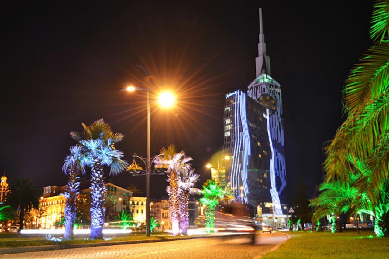 Aparthotel Viva Blue Batumi Exterior foto